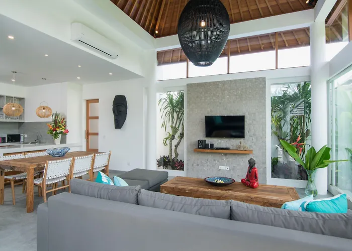 Kobe Beachside Berawa Location Villa *