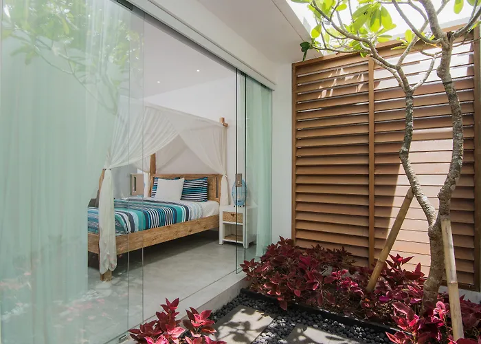 Kobe Beachside Berawa Location * Canggu